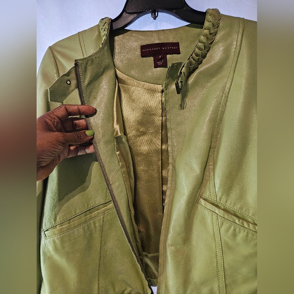 MARGARET GODFREY/St. John Olive Green Leather Zip Front Lined Jacket Size 6 - Picture 5 of 11